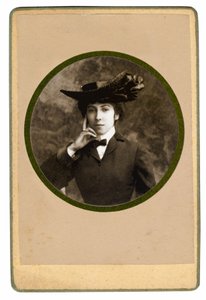 フランスの詩人カトリーヌポッジの肖像、1900年頃 作： Unbekannt