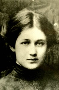ロシアの詩人、アンナ・アフマートヴァ（アフマートヴァ）（1889-1966）の肖像。 作： Unbekannt