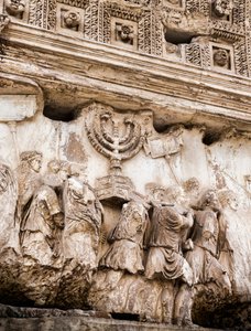 イタリア・ローマ、フォロ・ロマーノ、ティトゥスのアーチ上の行列パネル（モノクロ写真 作： Unbekannt