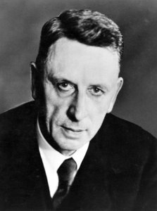 アーサー・フレミング卿、1930年頃