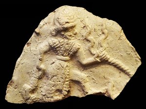 嵐の神イシュチャリ、イスンラルサ、バビロン、メソポタミア、紀元前2000年から1600年頃を描いたタブレット 作： Unbekannt