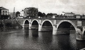 マルヌ県エペルネのマルヌ橋の眺め - ポストカード 1910年頃 個人蔵