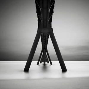 Wharf de la Salie - Study 2、フランス、2012年 (白黒写真) 作： Leopold Blonder