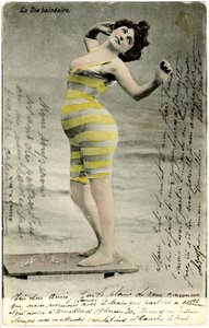 水着姿の女性、c. 1900年代初頭（ポストカード）