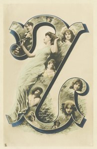 Z: ブルーの長いドレープを着た女性の写真ポートレート、アルファベットの女性の胸像数点 - Alphabet portraits of women.A.L. パブリッシャー 作： Unbekannt