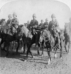 1900年1月4日、南アフリカのコールスバーグにあるボーア攻撃を撃退した後の10人目のハサー。