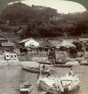 内陸海の大畑の漁村、棚田を北に眺める、1904