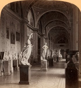 現代彫刻のギャラリー、エルミタージュ美術館、サンクトペテルブルク、ロシア、1898年。 作： Underwood and Underwood