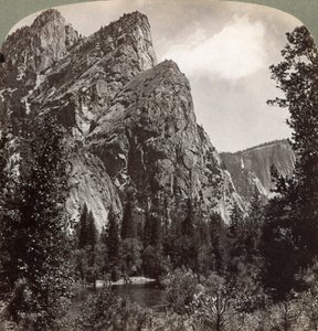 スリーブラザーズ、ヨセミテバレー、カリフォルニア州、アメリカ、1902