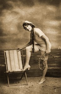 休日の少女、1905年頃 作： Unknown