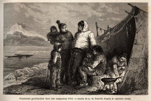 グリーンランドのイヌイットの家族が夏のスキンズキャンプをしている様子。1860年から1862年にかけてアメリカ海軍の外科医ヘイズ博士が行った北極圏の自由海への航海を説明するためのエングレーヴィング（"Le tour du monde, nouveau journal des voyages", edit 作： Unknown artist