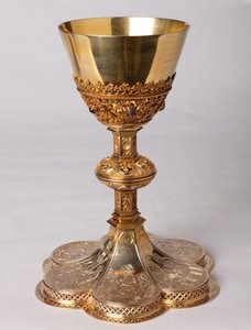 聖杯。金細工、ジュエリー。16世紀のオリジナルの19世紀のコピー。 作： Unknown artist