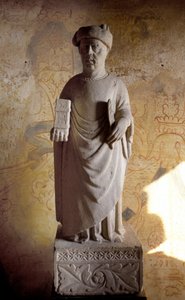 フランチェスコ・ペトラルカ（1304 - 1374）（ペトラルカ）、イタリアの詩人。14世紀の彫像。パドヴァ近郊のArquàにあるペトラルカの家。 作： Unknown artist