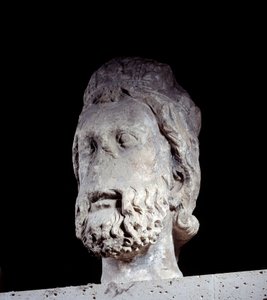 パリのノートルダム大聖堂から出土したユダの王の頭部。1220-1230年頃 パリ国立中世美術館 テルム・ド・クリュニー所蔵 作： Unknown artist