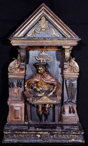 靴屋の看板、底部に「Saint Crespin」の文字 - 木彫り 作： Unknown artist