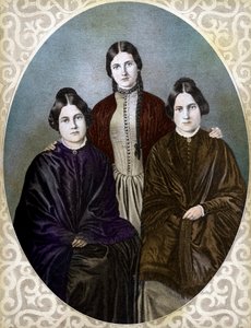 AS IRMÃS FOX Margaretta, Kate e Leah pioneiras espiritualistas (Irmãs Fox: da esquerda para a direita: Margaret ou Maggie (1837-1893), Kate (1828-1892) e Leah (1814-1880), pioneiras do espiritismo e do espiritismo 作： Unknown artist
