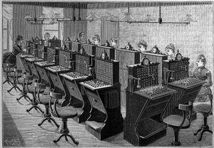 スウェーデンのテレフォニー：ストックホルムの中央電話局の部屋。1889年3月23日付の「La Nature: Revue des sciences et de leurs applications aux arts et a l