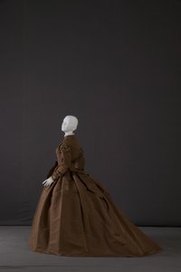 トルソー用ドレス 作： Unknown artist