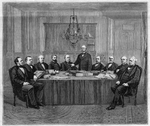 ヴェルサイユで行われた閣僚会議の様子。左から右へ。ルイ・ビュッフェ（1818-1898）内務大臣、レオン・セイ（1826-1896）財務大臣、アンリ・ワロン（1812-1904）公共教育・礼拝・美術大臣、アルフレッド......。 作： Unknown artist