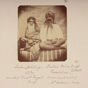 ランジット・シンの故郷の首長たち：叔父のジョード・シン・マン（左）とマン・シン・ヴライヒ（1860年頃、グジュランワラ）（モノクロ写真 作： 未知の写真家