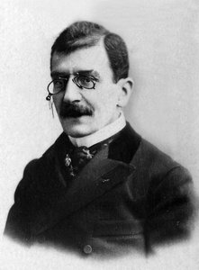フランスの文芸評論家、フェルディナン・ブルネティエール（1849-1906）の肖像。 作： Unknown photographer