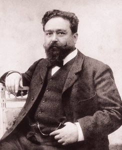 スペインのピアニスト・作曲家、アイザック・アルベニス（1860-1909）の肖像。1886年撮影。アルベニス財団、マドリッド 作： Unknown photographer