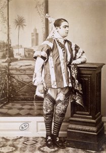 チュニジアのユダヤ人女性の肖像 作： Unknown photographer