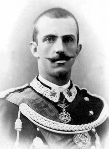 1900年から1946年に退位するまでイタリア国王であったヴィクトル・エマニュエル3世（Victor-Emmanuel）（Vittorio Emanuele）（1869-1947）の肖像。 作： Unknown photographer