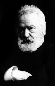 フランスの小説家、ヴィクトル・ユーゴー（1802-1885）の肖像。 作： Unknown photographer