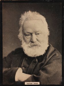 フランスの作家ヴィクトル・ユーゴー（1802-1885）の肖像画 作： Unknown photographer