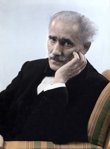 イタリア人指揮者アルトゥーロ・トスカニーニ（1867-1957）の肖像。1930s 作： 未知の写真家