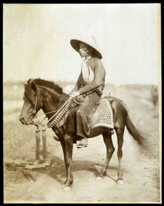 ベトナム人ライダー 19世紀後半 作： Unknown photographer