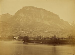 [フランス、グルノーブルから見たイゼール川、サン・テニャール山、ダン・ド・クロール]。 作： V. Muzet