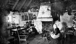 クロフターのコテージ、シェトランド、スコットランド、1924-1926年のインテリア。