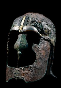 ヴァイキング以前の美術戦士のヘルメット、6～9世紀 移住の時代 作： Viking Viking
