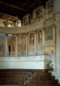 ルネッサンス建築：建築家ヴィンチェンツォ・スカモッツィ（1552-1616）が設計したオリンピック劇場（teatro olimpico）の風景 1588-1590年 イタリア、サビオネータ 作： Vincenzo Scamozzi