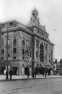 チズウィック帝国、チズウィック、ロンドン、20世紀初頭。 作： W. F. Seymour