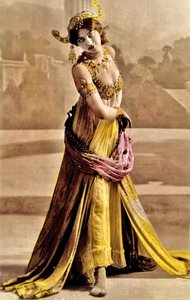 マタ・ハリ 作： Walery (1863 1935)