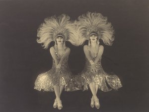 ドリー・シスターズ 1920年代 作： Walery