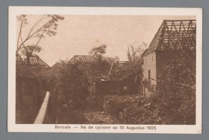 Borculo -- 1925 年 8 月 10 日のサイクロンの後 作： Weenenk and Snel