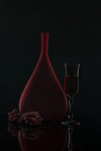  作： 