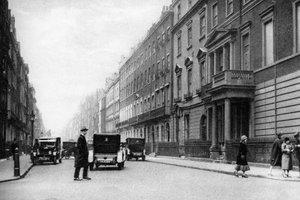 ハーレー・ストリート、ロンドン、1926年から1927年。 作： Whiffin