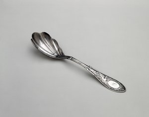 シュガースプーン 1875年頃（銀製 作： Whiting Manufacturing Company