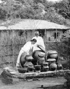 韓国の白装束の住人、1936年。 作： Wide World Photos