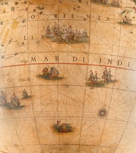 図書館の地球儀の大規模なペア、地上1645 - 48、1630年以降の天体 作： Willem Blaeu