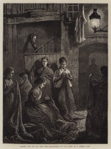 イーストエンドのロンドン生活、街灯の光で袋を作る（版画 作： William Bazett Murray