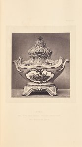 [花瓶とカバー］ 作： William Chaffers