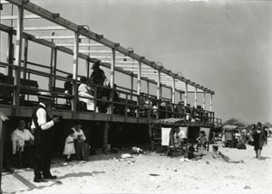 ビーチシーン、コニーアイランド、1910〜21年頃 作： William Davis Hassler