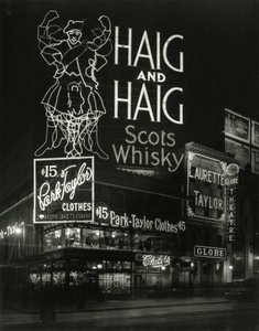 グローブシアター、46th Street and Broadway、c.1916-17 作： William Davis Hassler