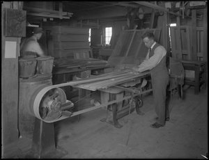 木製の棺を対象としたサンディング成形品、オナイダ、ニューヨーク、1916年4月3日